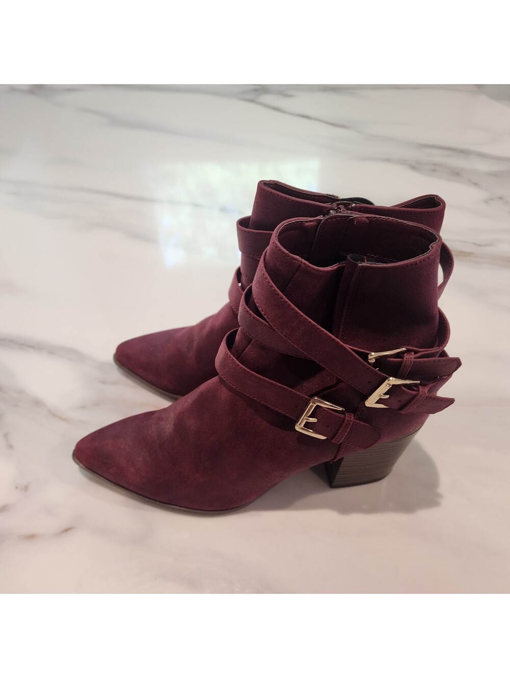 Qupid Burgundy Buckle Strap Block Heel Ankle Boots Women’s Size 10